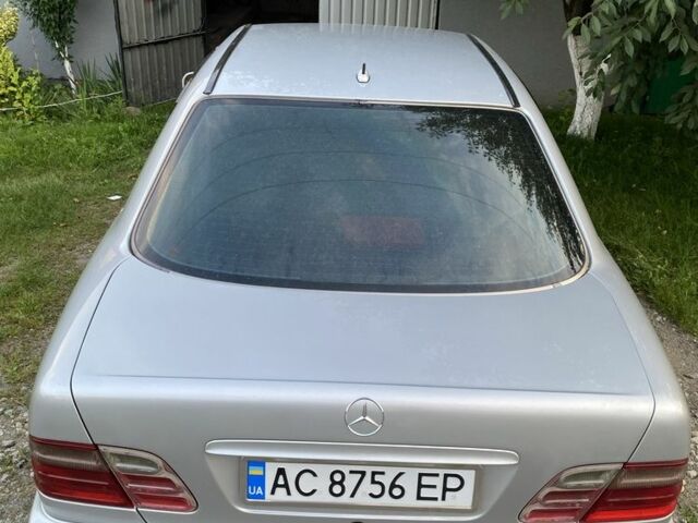 Серый Мерседес Е-Класс, объемом двигателя 2.7 л и пробегом 500 тыс. км за 4150 $, фото 6 на Automoto.ua