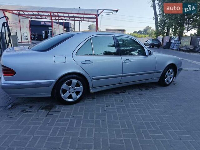 Сірий Мерседес Е-Клас, об'ємом двигуна 2.7 л та пробігом 602 тис. км за 4700 $, фото 2 на Automoto.ua