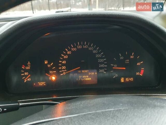 Серый Мерседес Е-Класс, объемом двигателя 2.15 л и пробегом 405 тыс. км за 2750 $, фото 2 на Automoto.ua