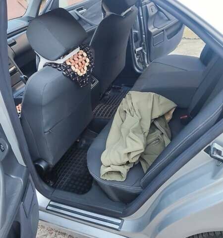 Сірий Мерседес Е-Клас, об'ємом двигуна 2 л та пробігом 389 тис. км за 4000 $, фото 22 на Automoto.ua