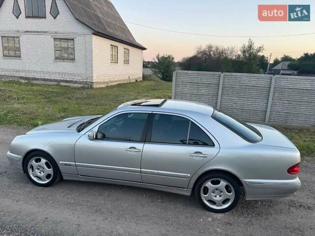 Серый Мерседес Е-Класс, объемом двигателя 2.4 л и пробегом 257 тыс. км за 4100 $, фото 21 на Automoto.ua