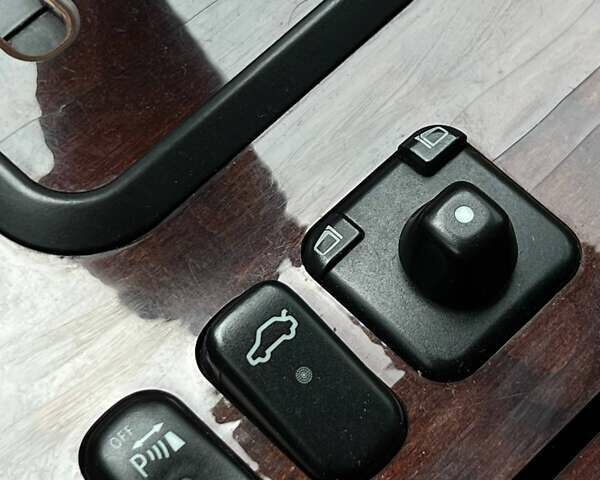 Серый Мерседес Е-Класс, объемом двигателя 2 л и пробегом 428 тыс. км за 5599 $, фото 10 на Automoto.ua