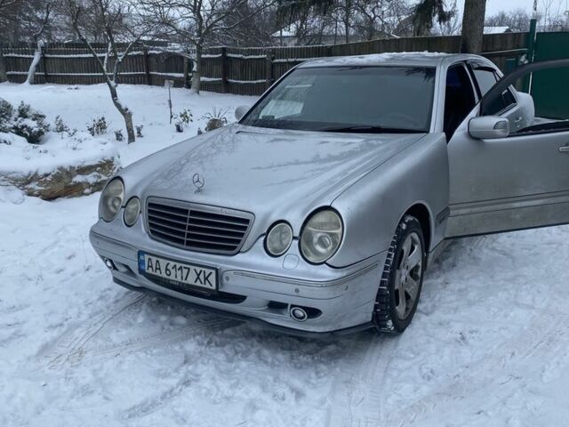 Сірий Мерседес Е-Клас, об'ємом двигуна 4.3 л та пробігом 380 тис. км за 4500 $, фото 2 на Automoto.ua