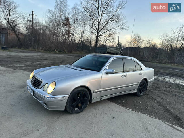 Серый Мерседес Е-Класс, объемом двигателя 2.7 л и пробегом 278 тыс. км за 3399 $, фото 8 на Automoto.ua