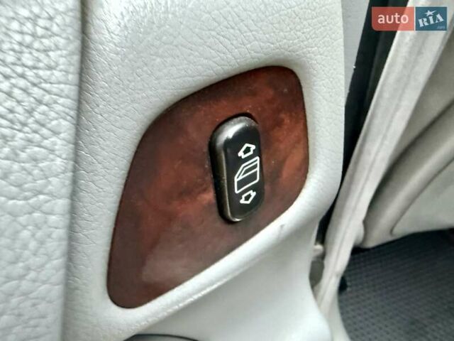 Сірий Мерседес Е-Клас, об'ємом двигуна 2.2 л та пробігом 340 тис. км за 3850 $, фото 62 на Automoto.ua