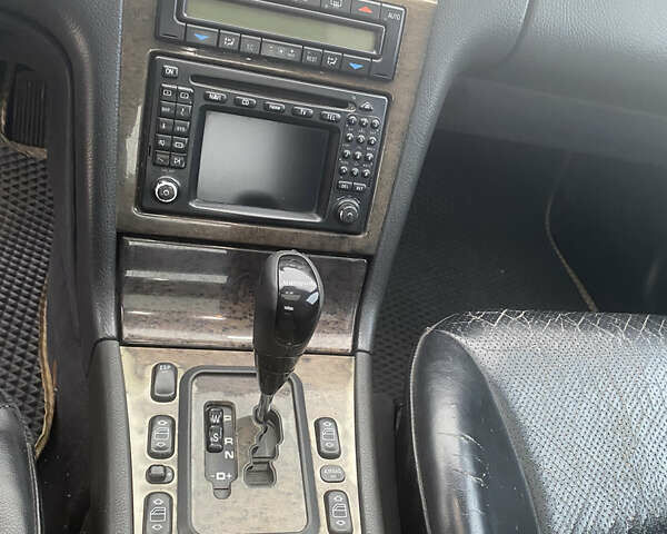 Серый Мерседес Е-Класс, объемом двигателя 3.2 л и пробегом 427 тыс. км за 3700 $, фото 22 на Automoto.ua