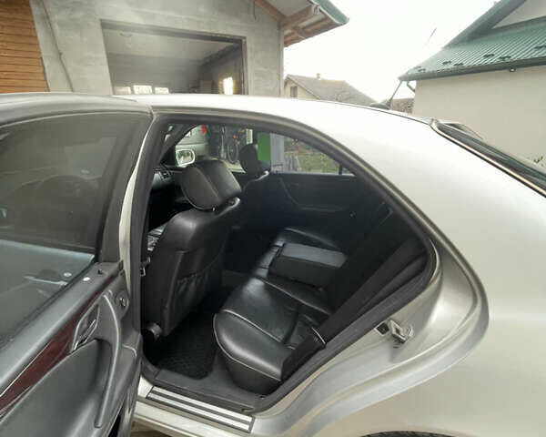 Серый Мерседес Е-Класс, объемом двигателя 2.15 л и пробегом 370 тыс. км за 3200 $, фото 21 на Automoto.ua