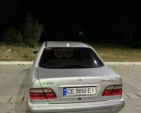 Сірий Мерседес Е-Клас, об'ємом двигуна 2 л та пробігом 363 тис. км за 3650 $, фото 11 на Automoto.ua