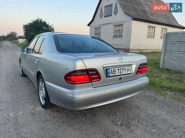 Серый Мерседес Е-Класс, объемом двигателя 2.4 л и пробегом 257 тыс. км за 4100 $, фото 16 на Automoto.ua