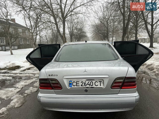 Серый Мерседес Е-Класс, объемом двигателя 2.15 л и пробегом 470 тыс. км за 4300 $, фото 26 на Automoto.ua