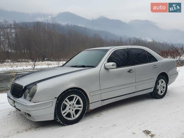 Серый Мерседес Е-Класс, объемом двигателя 2.15 л и пробегом 405 тыс. км за 2750 $, фото 4 на Automoto.ua