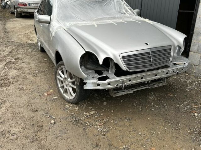 Сірий Мерседес Е-Клас, об'ємом двигуна 3.2 л та пробігом 390 тис. км за 2400 $, фото 1 на Automoto.ua