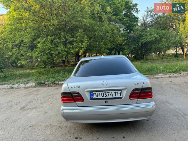 Сірий Мерседес Е-Клас, об'ємом двигуна 2.69 л та пробігом 280 тис. км за 5500 $, фото 5 на Automoto.ua