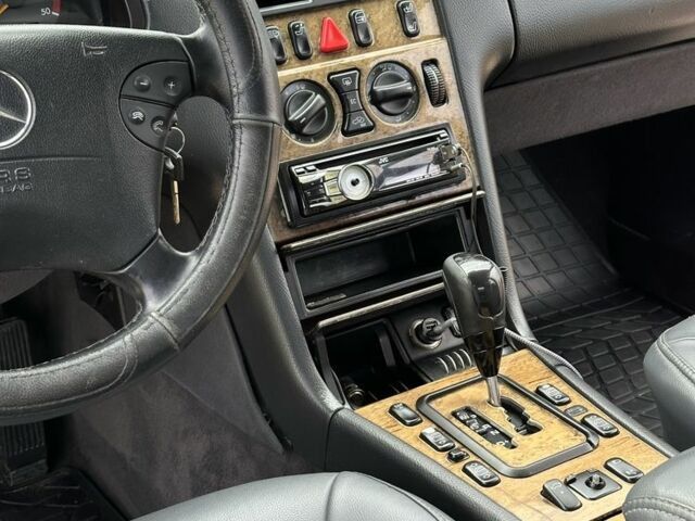 Мерседес Е-Клас 2000 у Сторожинце на Automoto.ua Сірий Мерседес Е-Клас, об'ємом двигуна 2.7 л та пробігом 346 тис. км за 5200 $, фото 17 на Automoto.ua