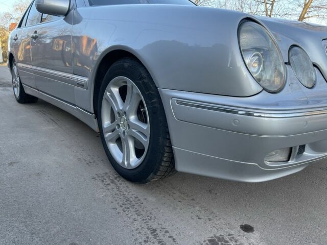 Сірий Мерседес Е-Клас, об'ємом двигуна 3.2 л та пробігом 363 тис. км за 6600 $, фото 16 на Automoto.ua