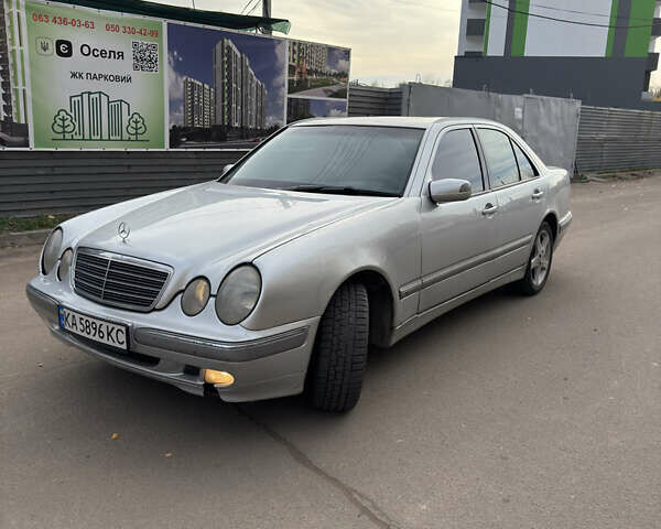 Серый Мерседес Е-Класс, объемом двигателя 2.8 л и пробегом 350 тыс. км за 4300 $, фото 6 на Automoto.ua