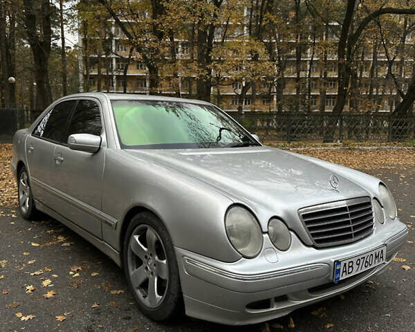 Мерседес Е-Класс 2001 в Виннице на Automoto.ua Серый Мерседес Е-Класс, объемом двигателя 2 л и пробегом 399 тыс. км за 4600 $, фото 2 на Automoto.ua