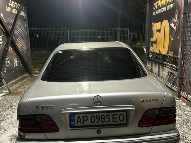 Сірий Мерседес Е-Клас, об'ємом двигуна 3.2 л та пробігом 240 тис. км за 3500 $, фото 2 на Automoto.ua