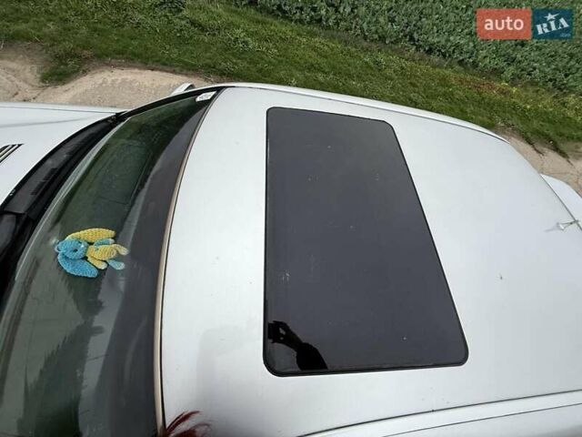 Серый Мерседес Е-Класс, объемом двигателя 2.2 л и пробегом 360 тыс. км за 3500 $, фото 6 на Automoto.ua