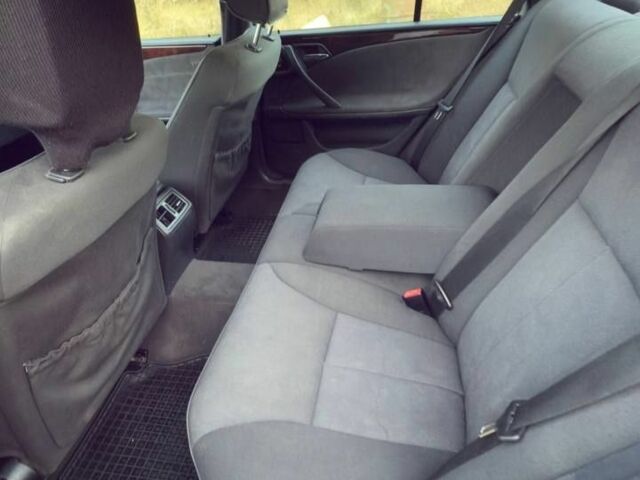 Сірий Мерседес Е-Клас, об'ємом двигуна 2.1 л та пробігом 350 тис. км за 4700 $, фото 5 на Automoto.ua