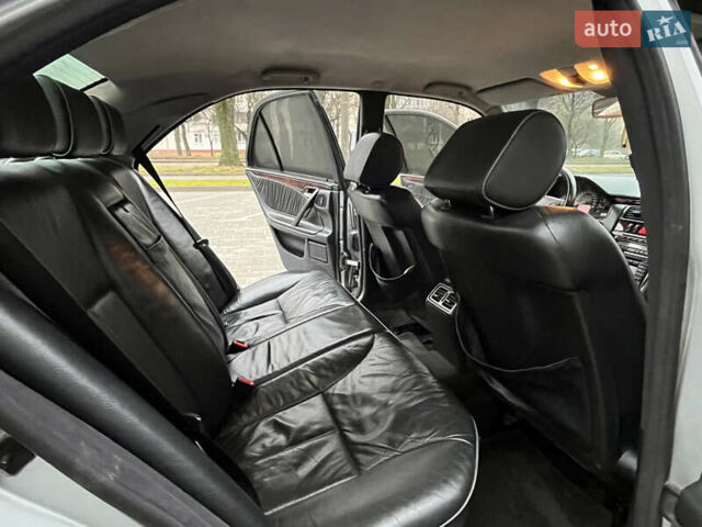 Серый Мерседес Е-Класс, объемом двигателя 2.69 л и пробегом 353 тыс. км за 3750 $, фото 32 на Automoto.ua
