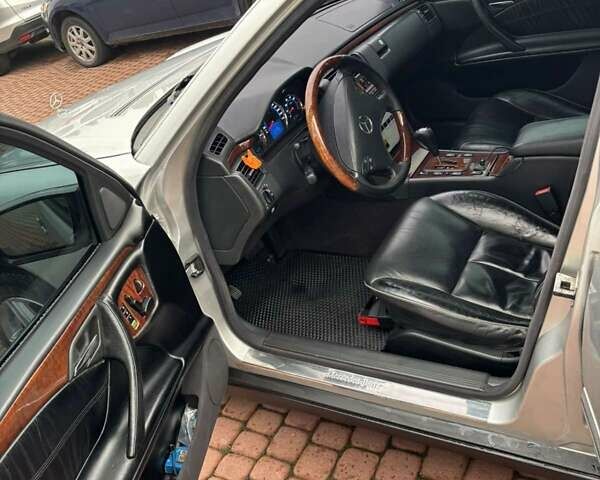 Серый Мерседес Е-Класс, объемом двигателя 4.3 л и пробегом 360 тыс. км за 7100 $, фото 3 на Automoto.ua