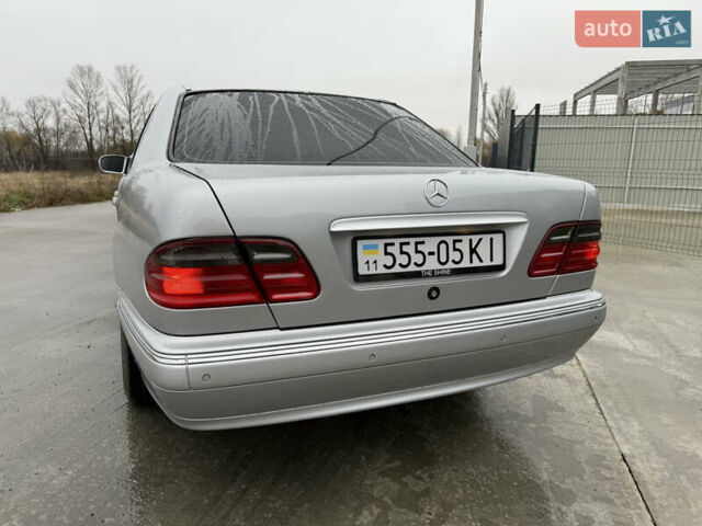 Серый Мерседес Е-Класс, объемом двигателя 3.2 л и пробегом 191 тыс. км за 8200 $, фото 6 на Automoto.ua