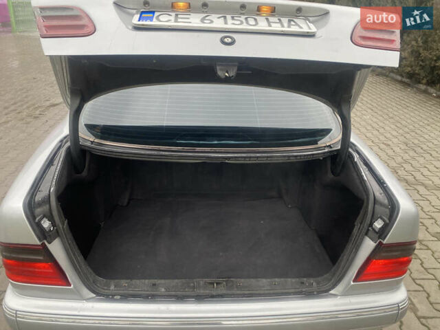 Сірий Мерседес Е-Клас, об'ємом двигуна 2.69 л та пробігом 338 тис. км за 5200 $, фото 13 на Automoto.ua