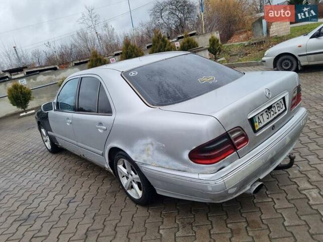 Сірий Мерседес Е-Клас, об'ємом двигуна 2.7 л та пробігом 367 тис. км за 2700 $, фото 44 на Automoto.ua