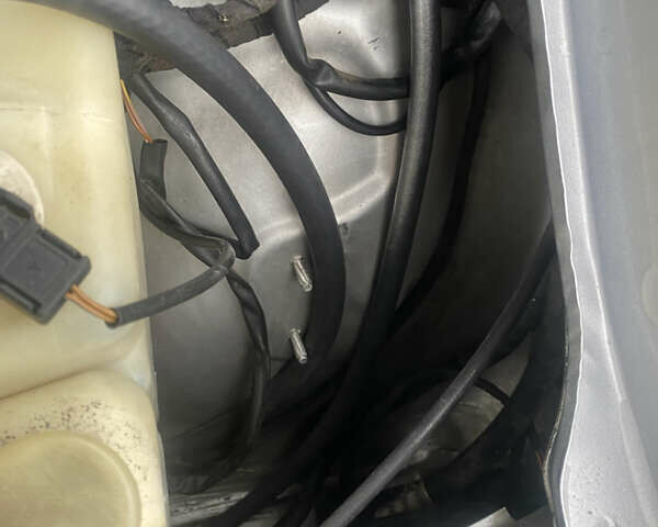 Сірий Мерседес Е-Клас, об'ємом двигуна 2.69 л та пробігом 338 тис. км за 5200 $, фото 26 на Automoto.ua