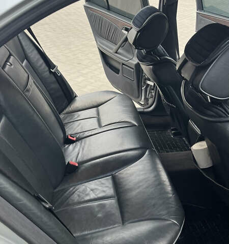 Серый Мерседес Е-Класс, объемом двигателя 3.2 л и пробегом 328 тыс. км за 6200 $, фото 34 на Automoto.ua