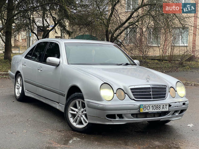 Серый Мерседес Е-Класс, объемом двигателя 3.2 л и пробегом 400 тыс. км за 2500 $, фото 6 на Automoto.ua