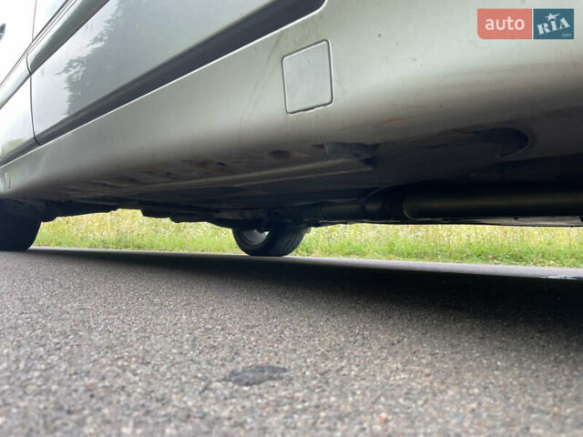 Мерседес Е-Класс 2001 в Сокале на Automoto.ua Серый Мерседес Е-Класс, объемом двигателя 2.7 л и пробегом 667 тыс. км за 5200 $, фото 22 на Automoto.ua