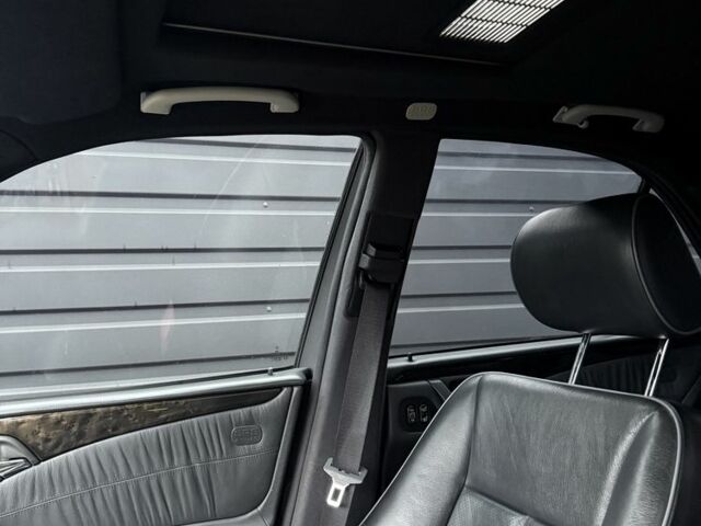 Серый Мерседес Е-Класс, объемом двигателя 3.2 л и пробегом 191 тыс. км за 8800 $, фото 7 на Automoto.ua