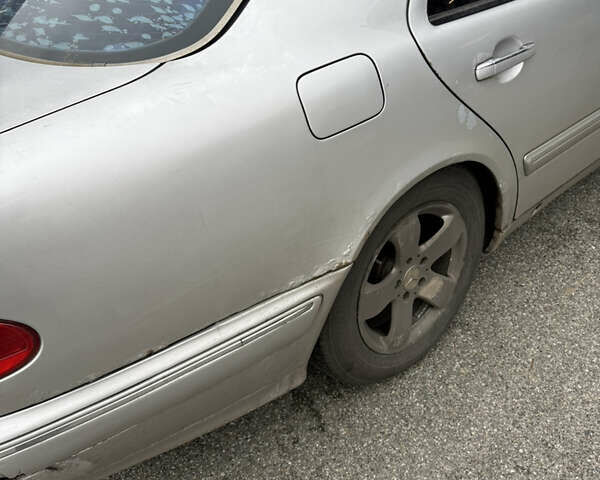 Сірий Мерседес Е-Клас, об'ємом двигуна 3.2 л та пробігом 700 тис. км за 3500 $, фото 7 на Automoto.ua