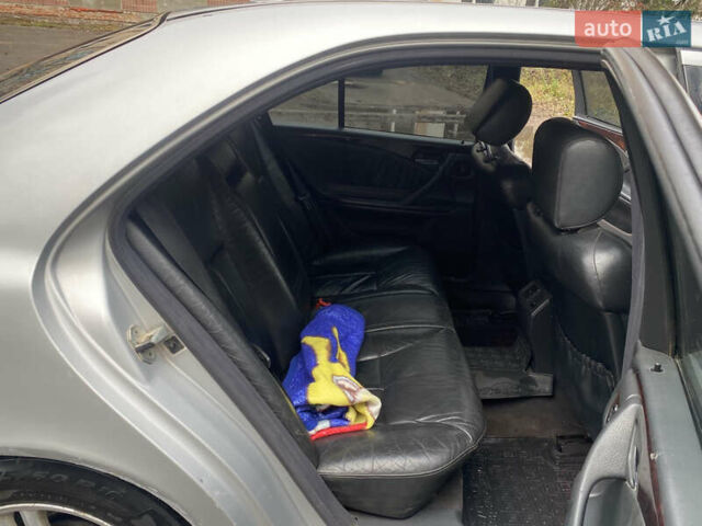 Серый Мерседес Е-Класс, объемом двигателя 3.2 л и пробегом 400 тыс. км за 2500 $, фото 14 на Automoto.ua