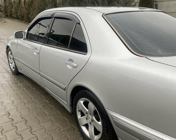 Сірий Мерседес Е-Клас, об'ємом двигуна 2.69 л та пробігом 338 тис. км за 5200 $, фото 8 на Automoto.ua