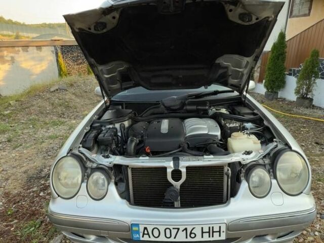 Сірий Мерседес Е-Клас, об'ємом двигуна 2.1 л та пробігом 350 тис. км за 4700 $, фото 2 на Automoto.ua