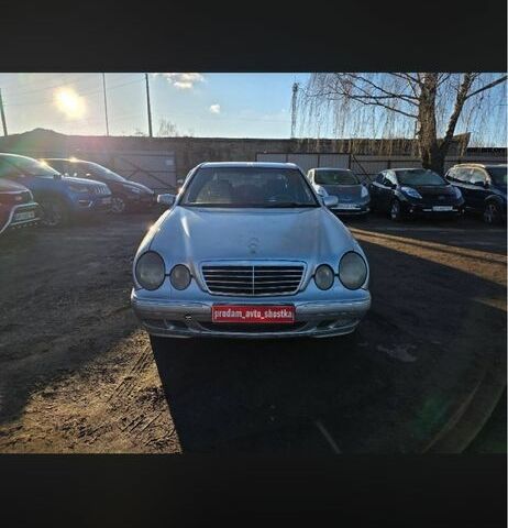 Серый Мерседес Е-Класс, объемом двигателя 4.2 л и пробегом 544 тыс. км за 3900 $, фото 1 на Automoto.ua