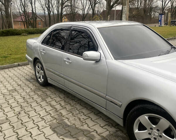 Сірий Мерседес Е-Клас, об'ємом двигуна 2.69 л та пробігом 338 тис. км за 5200 $, фото 4 на Automoto.ua