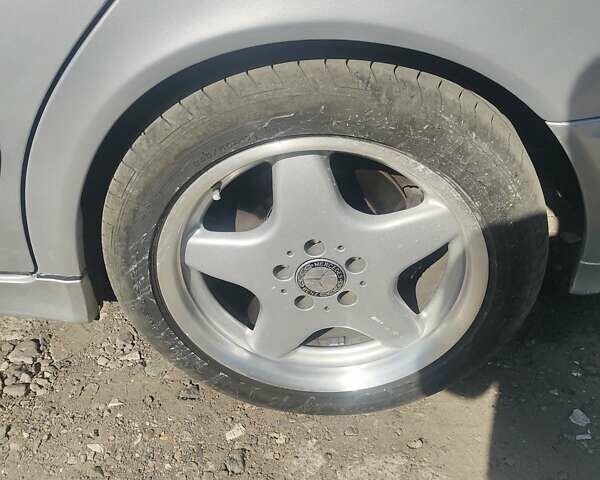 Серый Мерседес Е-Класс, объемом двигателя 2.69 л и пробегом 450 тыс. км за 5200 $, фото 3 на Automoto.ua