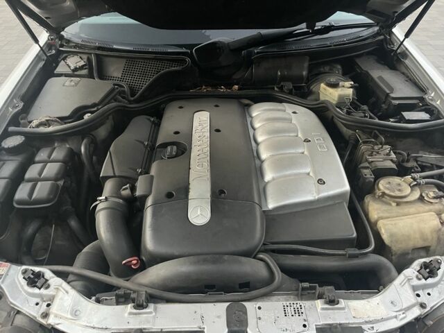 Серый Мерседес Е-Класс, объемом двигателя 3.2 л и пробегом 300 тыс. км за 4999 $, фото 5 на Automoto.ua