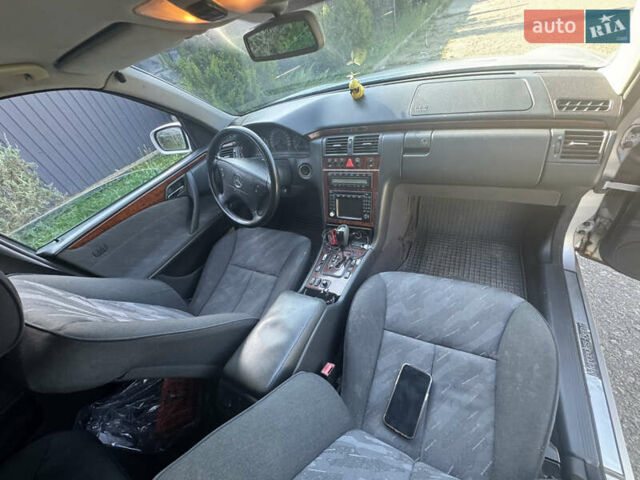 Серый Мерседес Е-Класс, объемом двигателя 3.22 л и пробегом 400 тыс. км за 4200 $, фото 7 на Automoto.ua