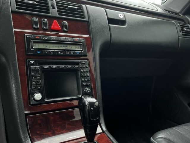 Серый Мерседес Е-Класс, объемом двигателя 2.7 л и пробегом 352 тыс. км за 3200 $, фото 9 на Automoto.ua