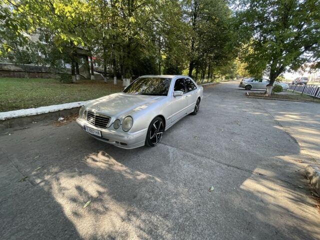 Серый Мерседес Е-Класс, объемом двигателя 2.7 л и пробегом 320 тыс. км за 3400 $, фото 6 на Automoto.ua