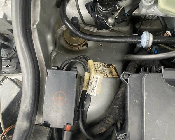 Сірий Мерседес Е-Клас, об'ємом двигуна 2.69 л та пробігом 338 тис. км за 5200 $, фото 28 на Automoto.ua