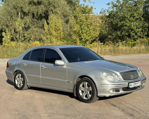 Сірий Мерседес Е-Клас, об'ємом двигуна 2.2 л та пробігом 448 тис. км за 5250 $, фото 4 на Automoto.ua