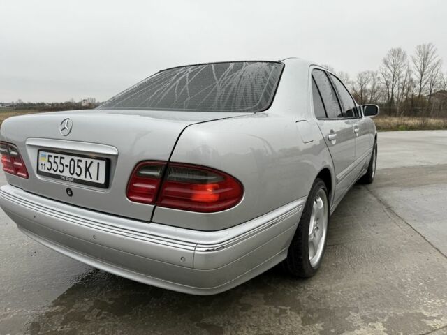 Серый Мерседес Е-Класс, объемом двигателя 3.2 л и пробегом 191 тыс. км за 8800 $, фото 1 на Automoto.ua