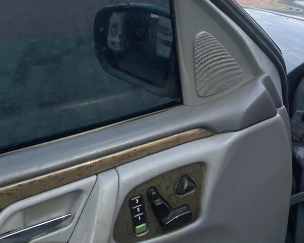 Сірий Мерседес Е-Клас, об'ємом двигуна 3.2 л та пробігом 380 тис. км за 4400 $, фото 12 на Automoto.ua