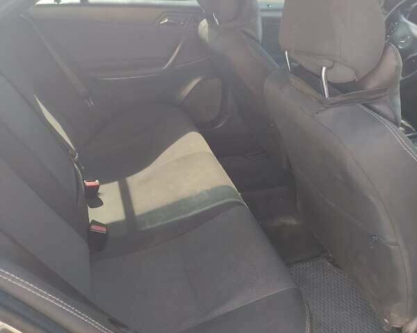 Серый Мерседес Е-Класс, объемом двигателя 2.22 л и пробегом 55 тыс. км за 4200 $, фото 11 на Automoto.ua